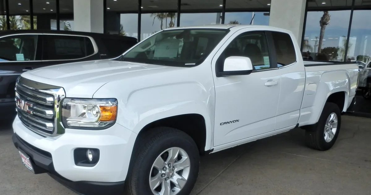 GMC Canyon II Extended cab Long box
