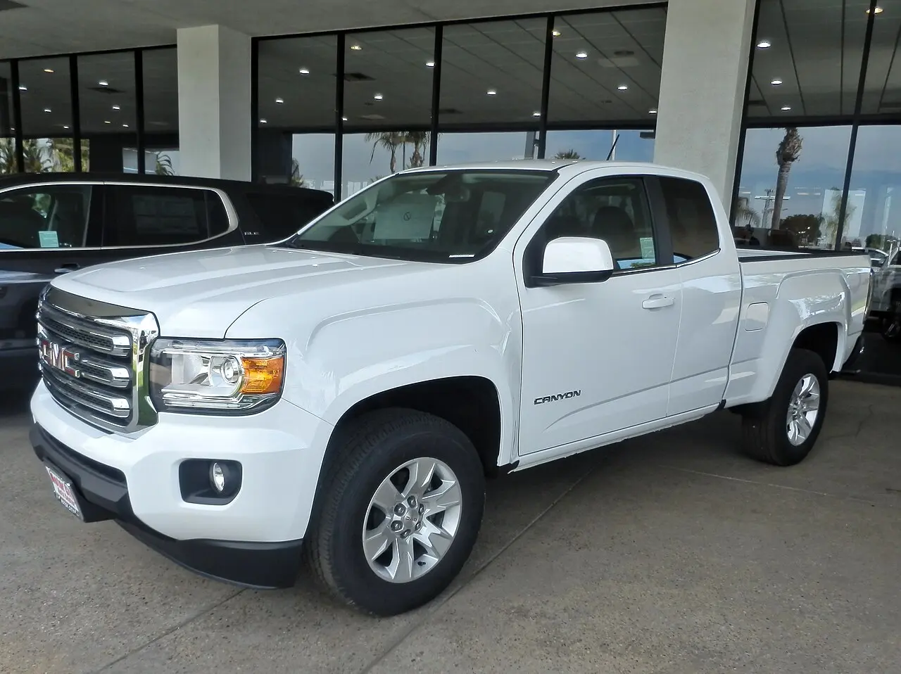 GMC Canyon II (facelift 2021) Extended cab (2021–2021)