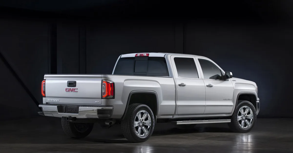 GMC Sierra 1500 IV (GMTK2XX, facelift 2016) Crew Cab Standard Box (2016–2016)