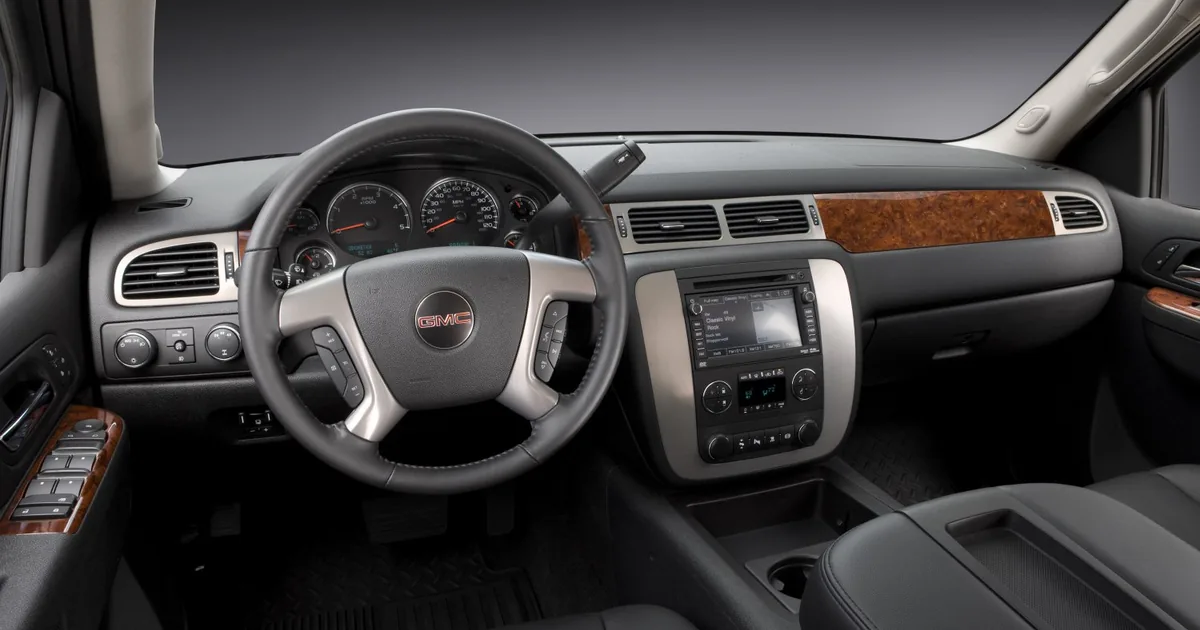 GMC Sierra 2500HD III (GMT900, facelift 2011) Extended Cab Standard Box (2011–2011)