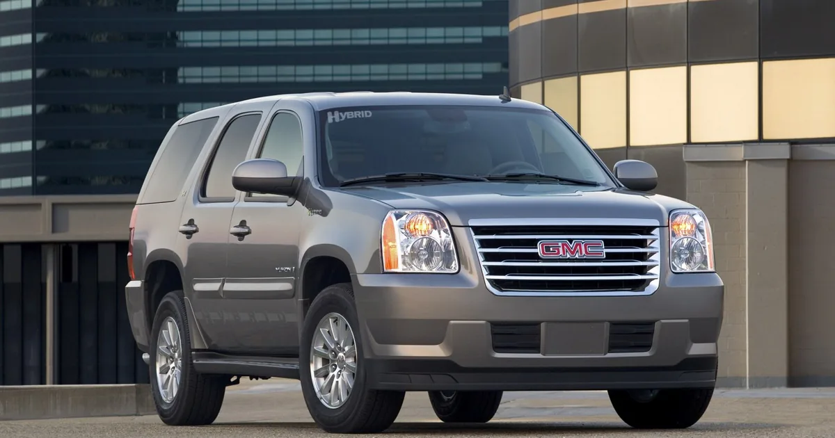 GMC Yukon III (GMT900)