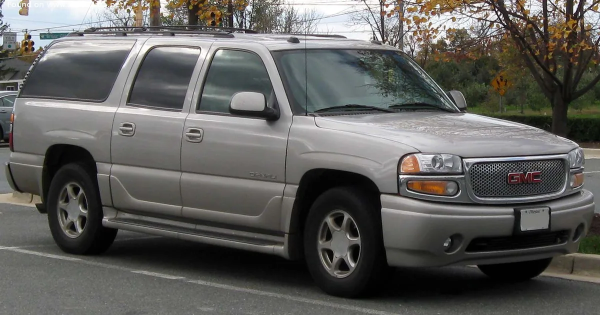 GMC Yukon XL II (GMT800)