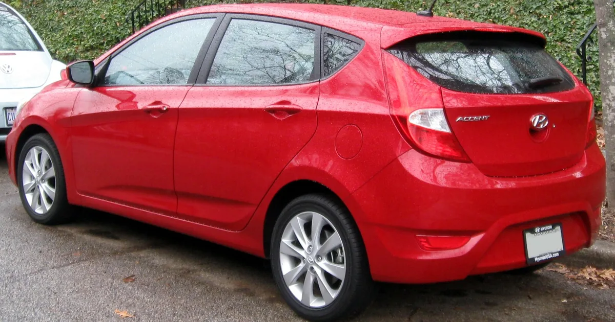 Hyundai Accent IV Hatchback