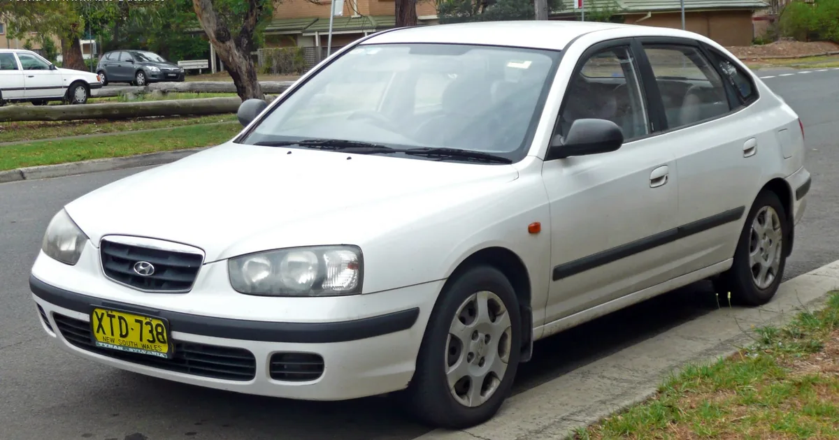 Hyundai Elantra III Hatchback