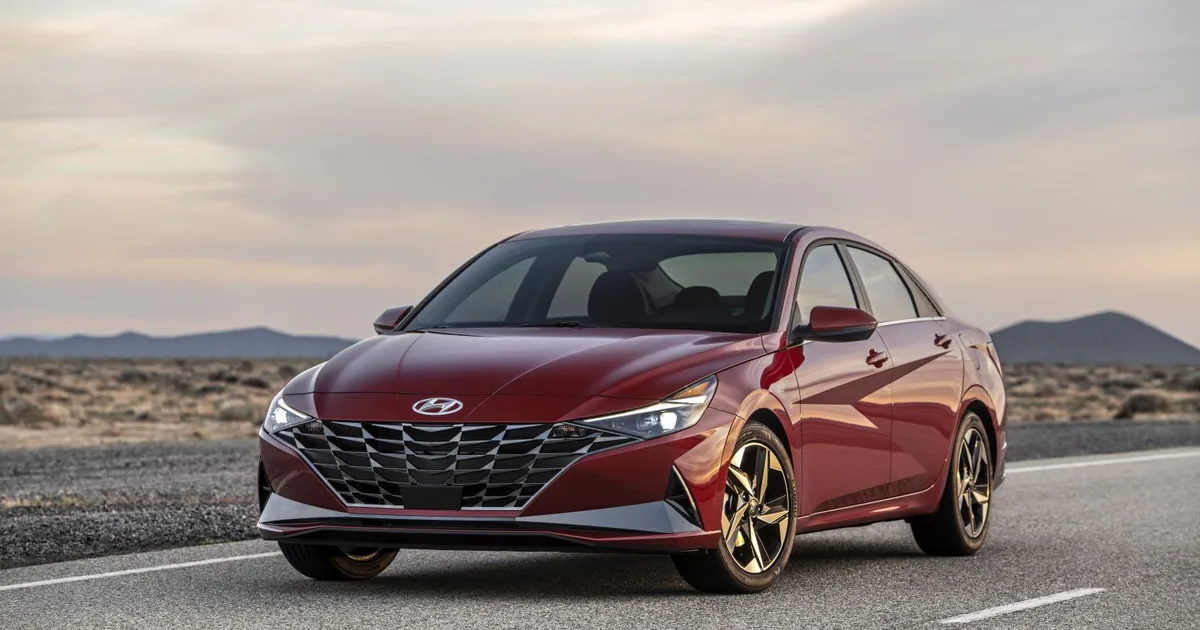 Hyundai Elantra VII (CN7)