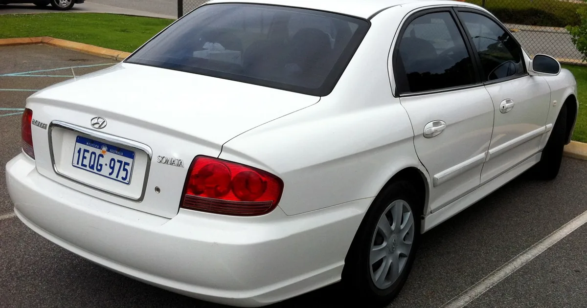 Hyundai Sonata IV (EF, restyling 2001) (2001–2001)