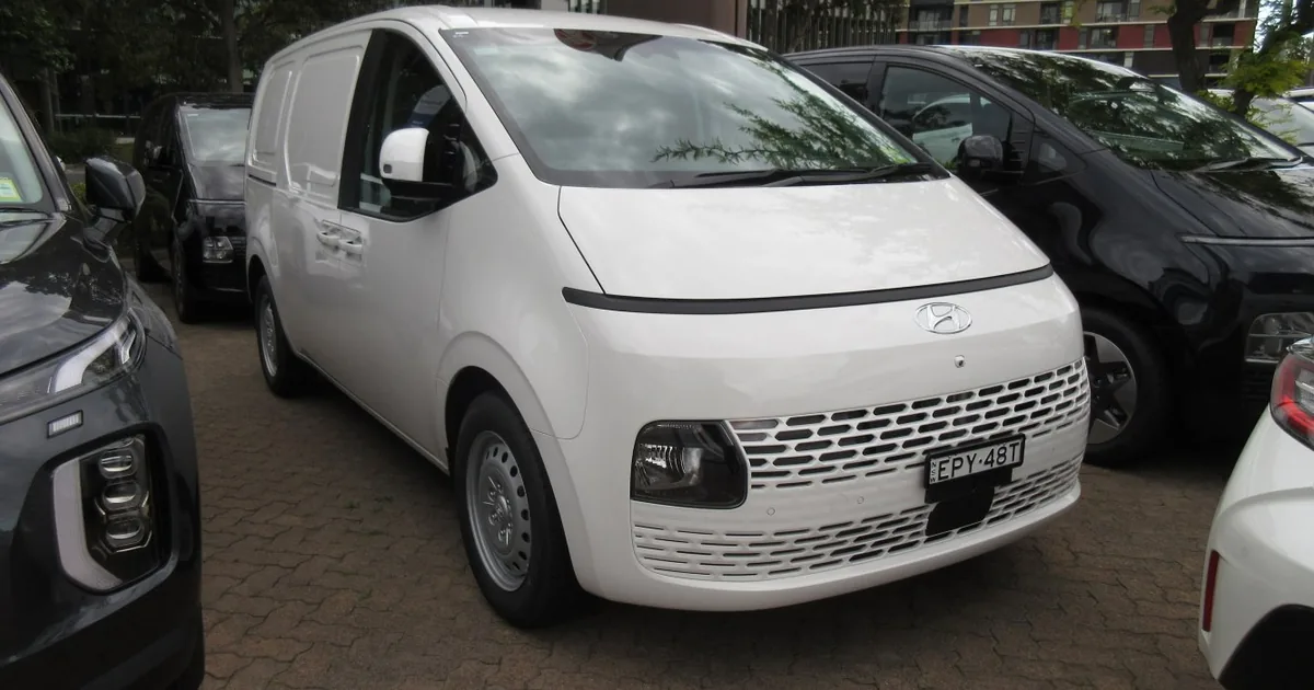 Hyundai Staria-Load