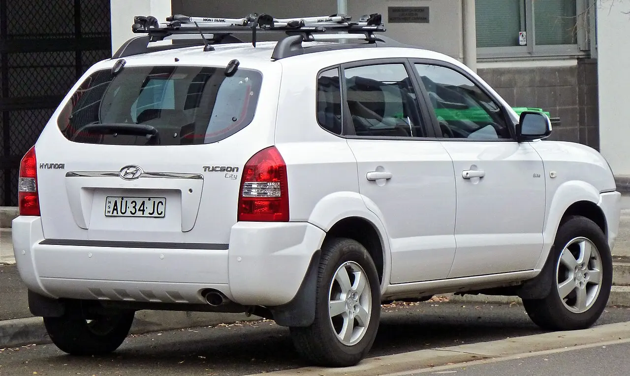 Hyundai Tucson Phase 1 (2004–2010)