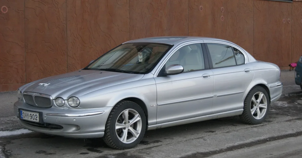 Jaguar X-type (X400)