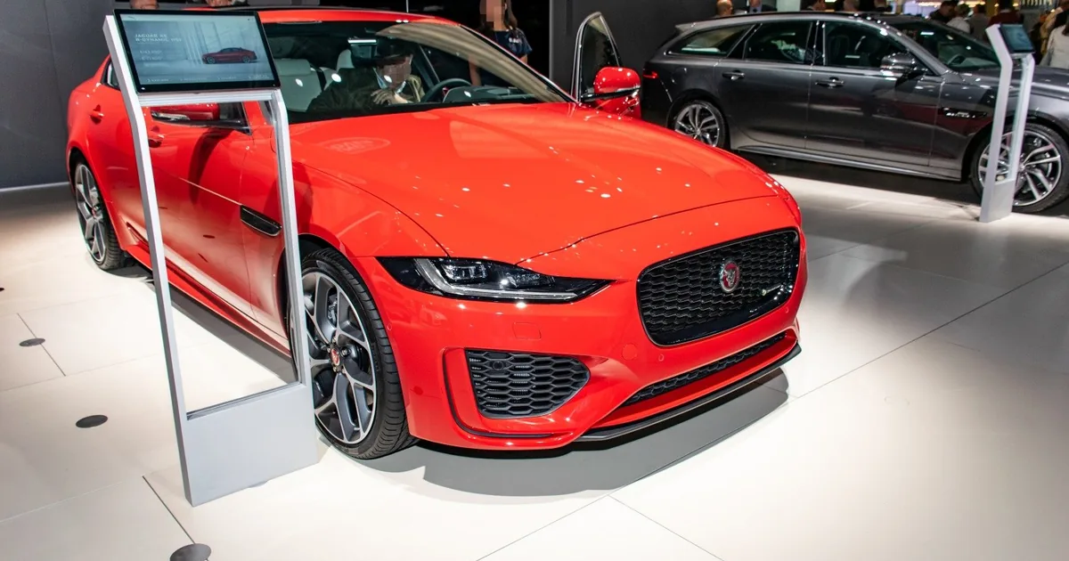 Jaguar XE (X760, restyling 2019) (2019–2019)