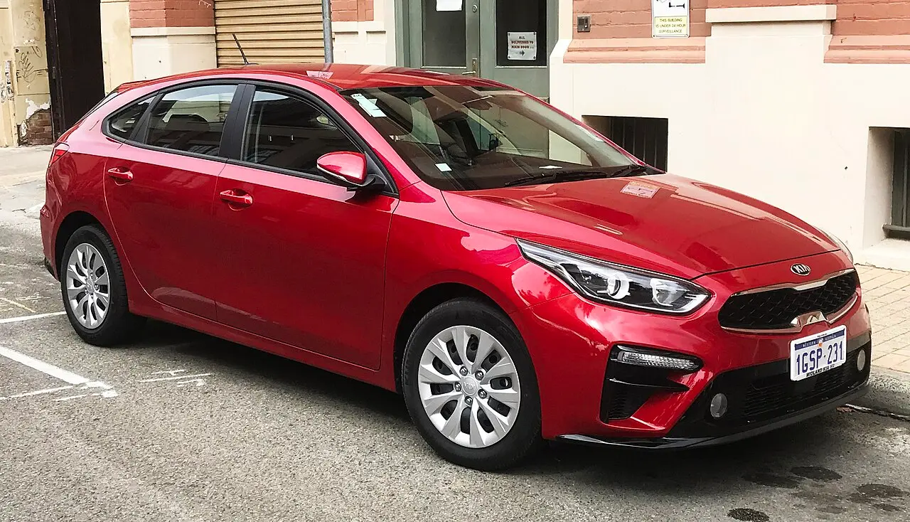 Kia Cerato III Hatchback (Facelift 2016) (2016–2016)