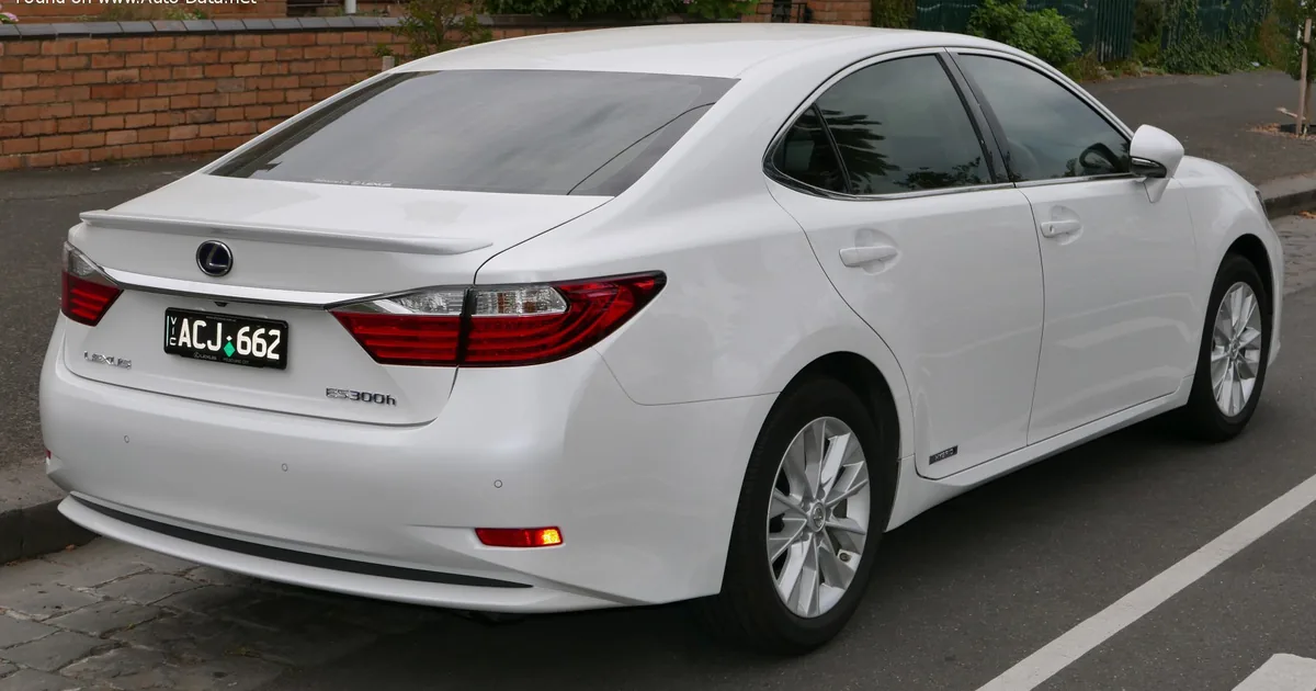 Lexus ES VI (XV60)