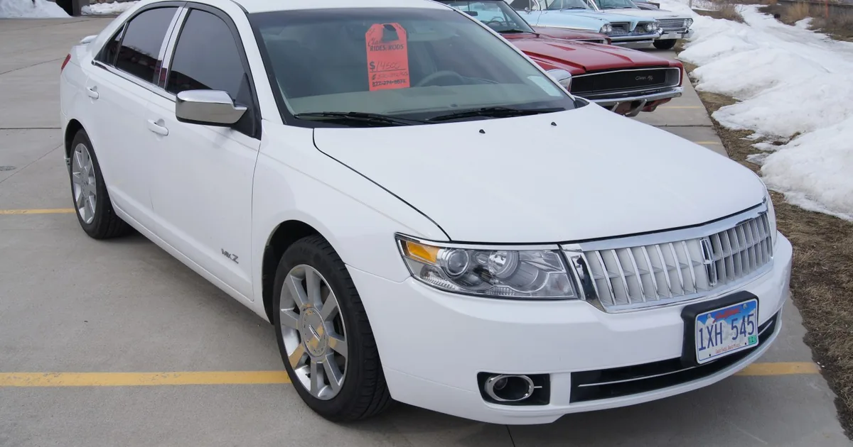 Lincoln MKZ I