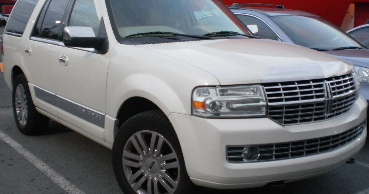 Lincoln Navigator III