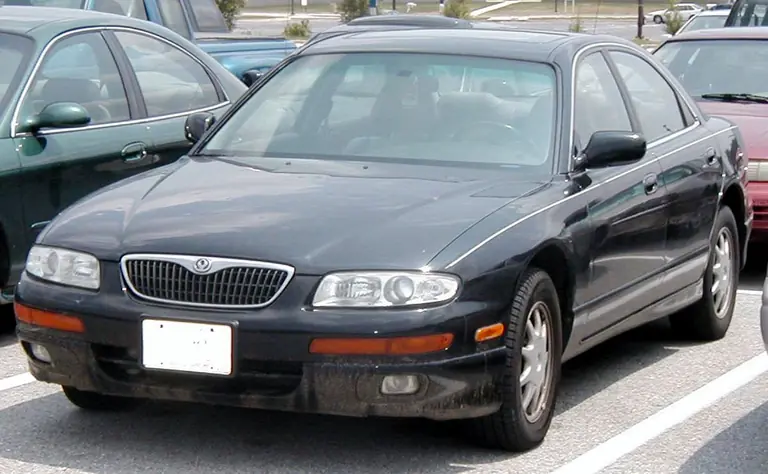 Mazda Millenia (TA221)