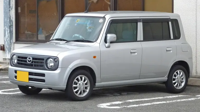Mazda Spiano (F21)