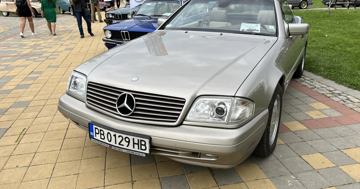 Mercedes-Benz SL (R129, facelift 1995) (1995–1998)