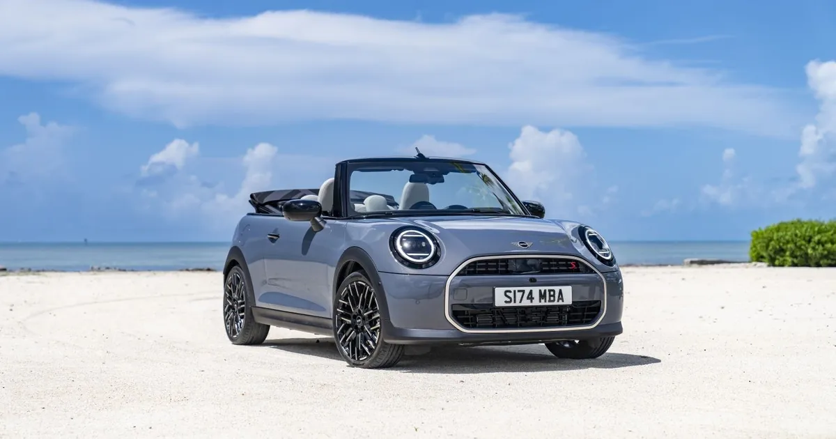 Mini Convertible (F67)