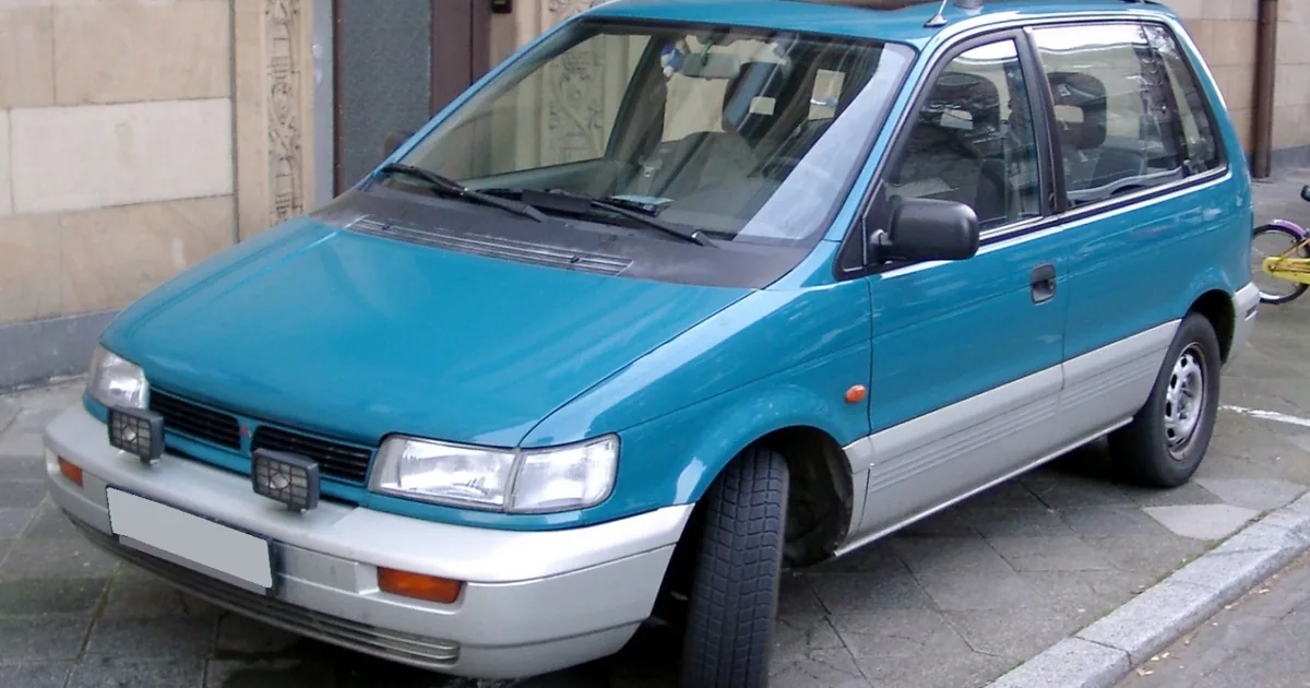 Mitsubishi Space Runner (N1_W,N2_W)