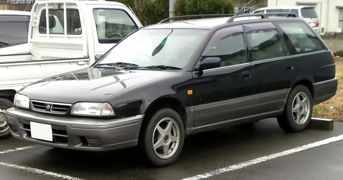Nissan Avenir (W10)