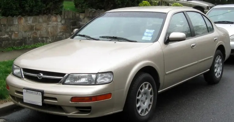 Nissan Maxima QX IV (A32, facelift 1997) (1997-2000)