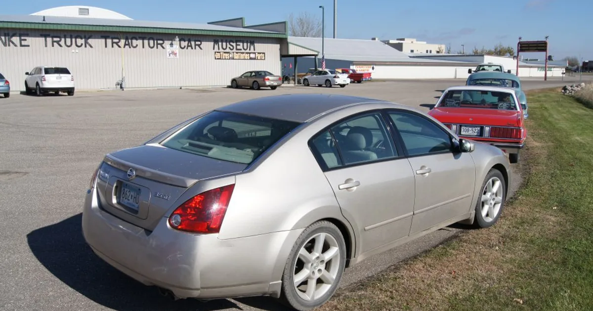 Nissan Maxima QX VI (A34)