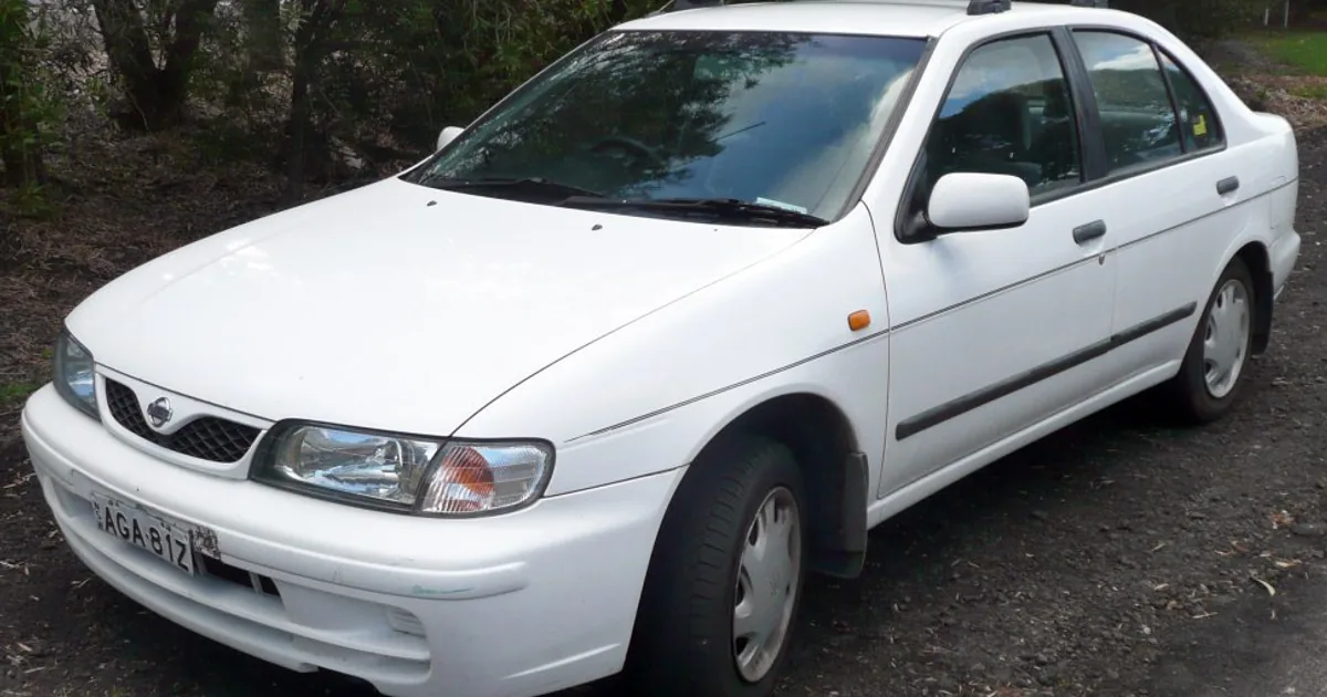 Nissan Pulsar (N15)