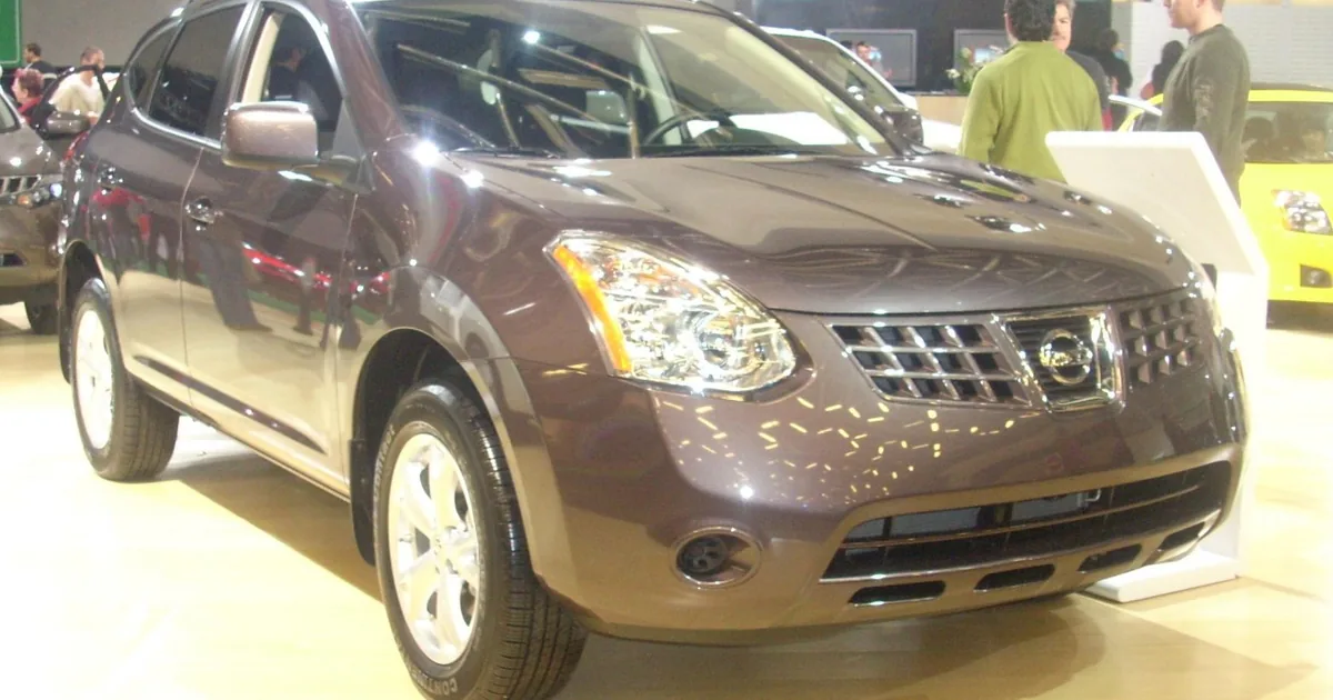 Nissan Rogue I (S35)