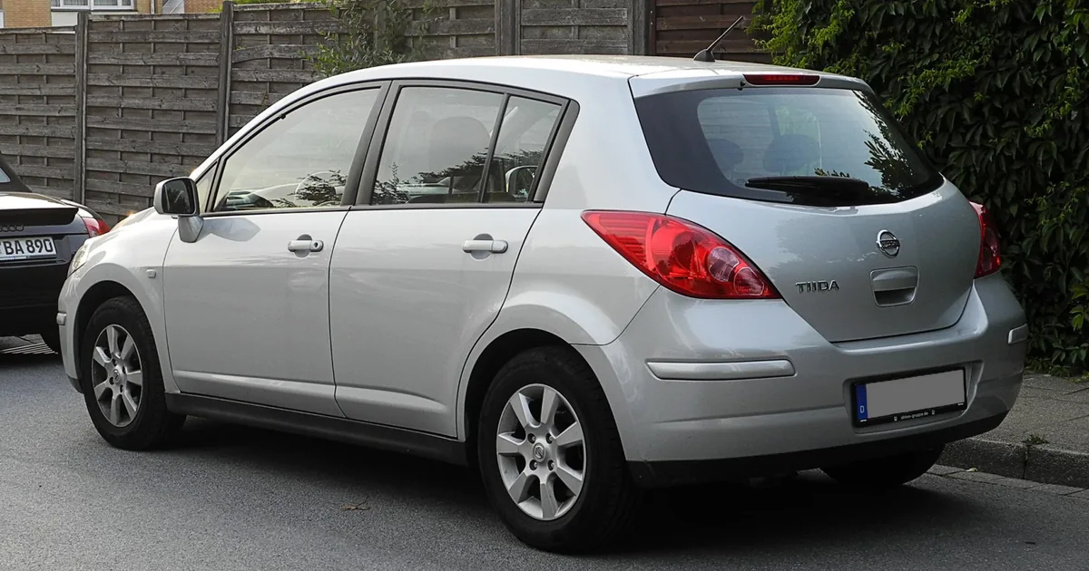 Nissan Tiida Hatchback