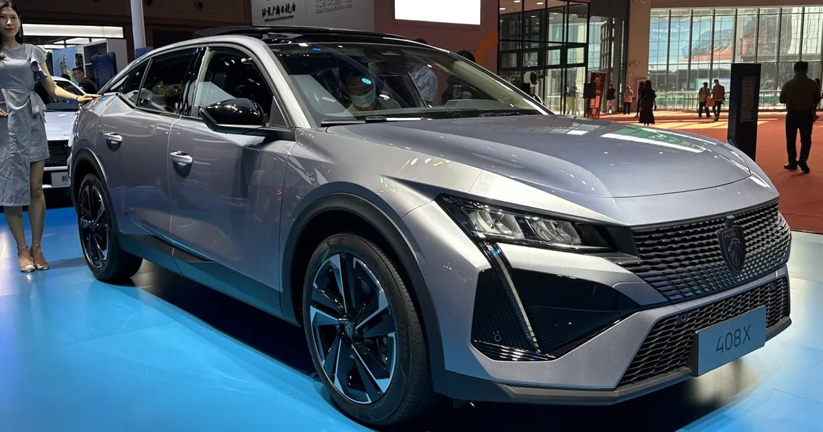 Peugeot 408 X (crossover)