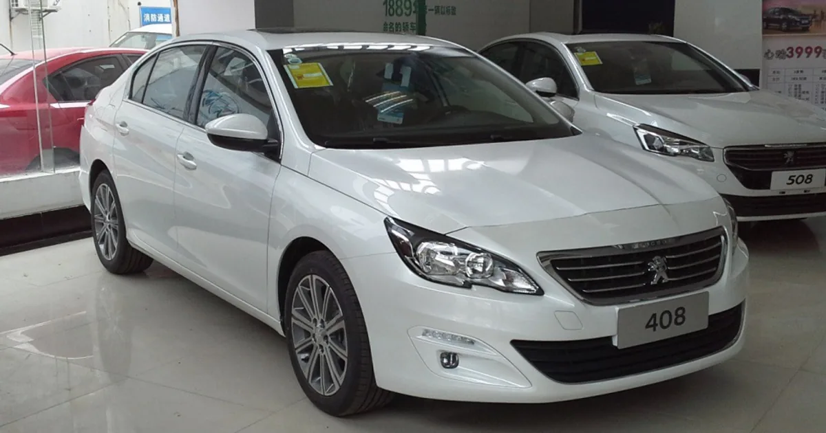 Peugeot 408 II