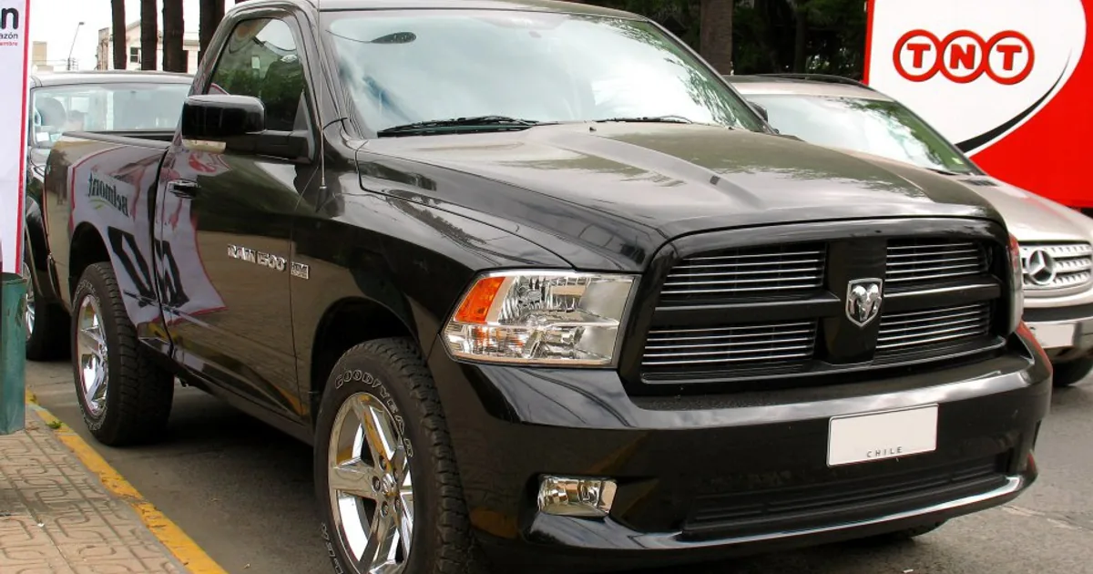 RAM 1500 Regular Cab (DS)