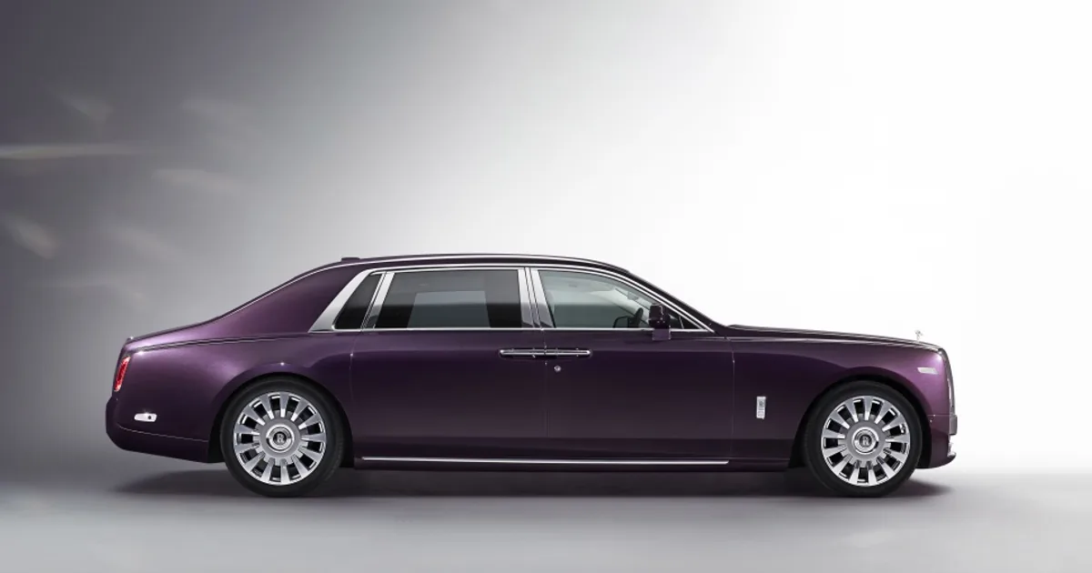 Rolls-Royce Phantom VIII Extended Wheelbase