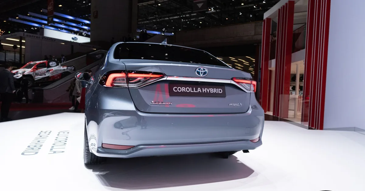 Toyota Corolla XII (E210)