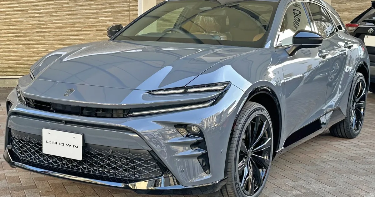 Toyota Crown XVI Sport (S236)