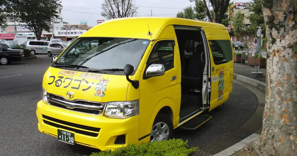 Toyota HiAce V (H200, facelift 2010) Wagon Long (2010–2010)