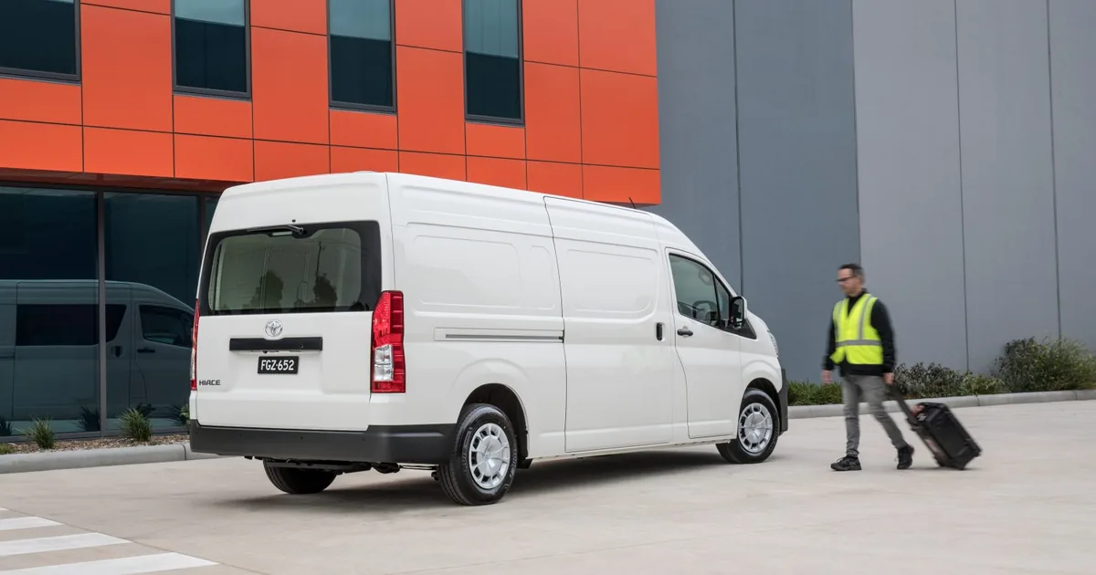 Toyota HiAce VI (H300) Panel Van L2H2