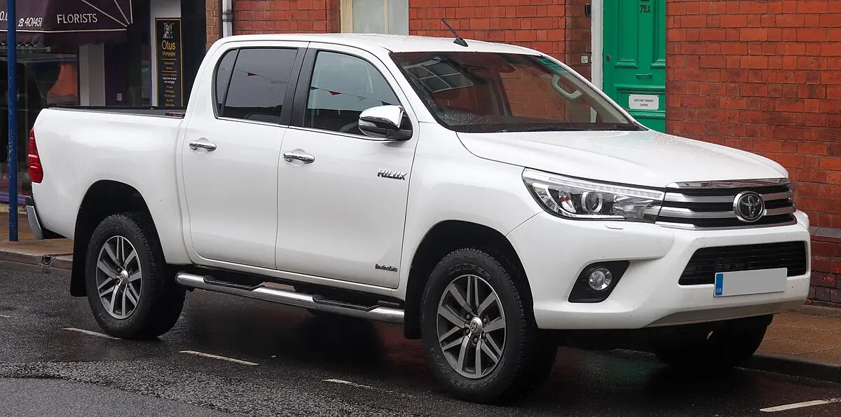 Toyota Hilux Double Cab IX (2025-Presente)