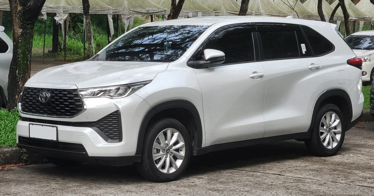 Toyota Kijang Innova Zenix III