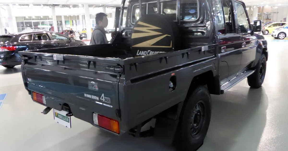 Toyota Land Cruiser (J79)