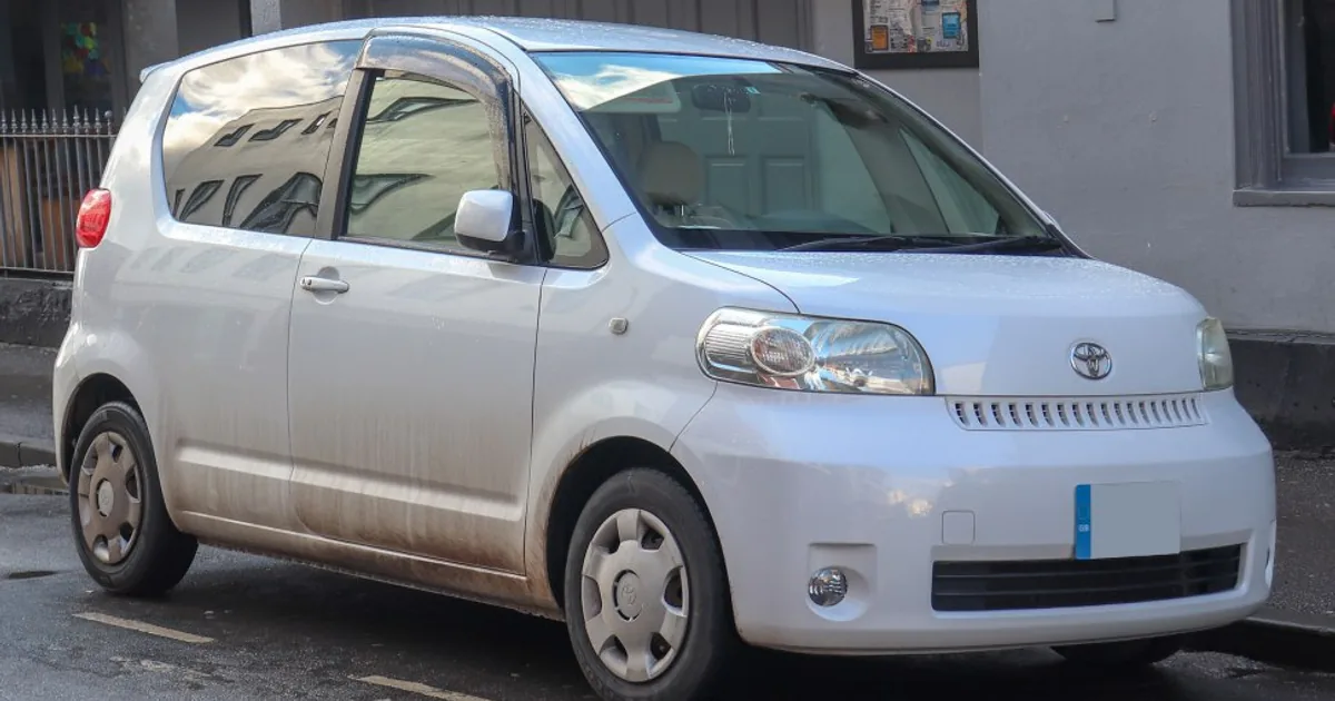 Toyota Porte I