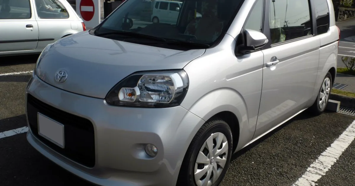 Toyota Porte II