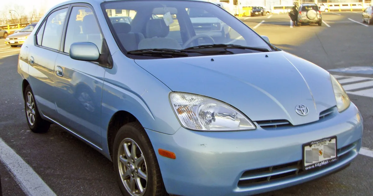 Toyota Prius I (NHW11)