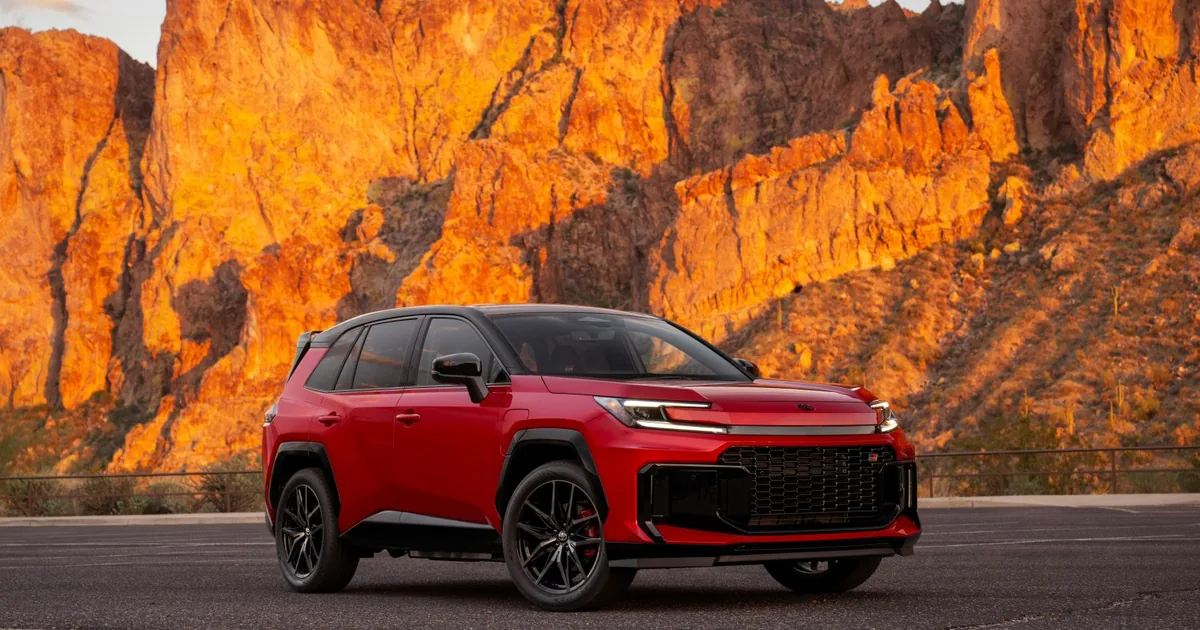 Toyota RAV4 VI (2025-Presente)