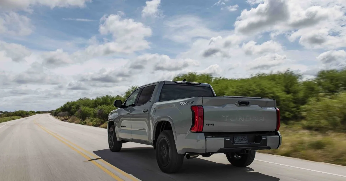 Toyota Tundra III CrewMax Short Bed