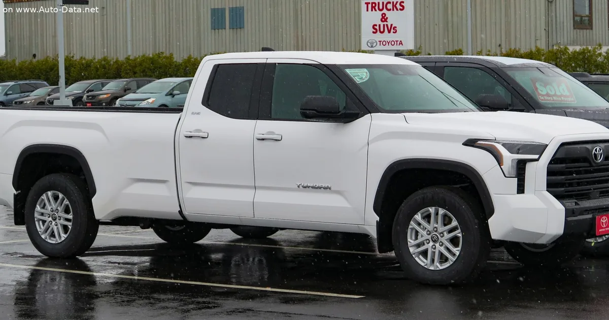 Toyota Tundra III Double Cab Long Bed